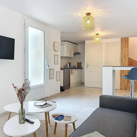 Апартаменты Le Jardin Des Plantes Et F2 Au Calmes, Terrasse, Stationnement Gratuit Руан