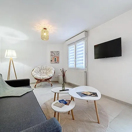 Le Jardin Des Plantes Et F2 Au Calmes, Terrasse, Stationnement Gratuit Руан