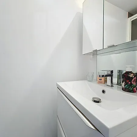 Le Jardin Des Plantes Et F2 Au Calmes, Terrasse, Stationnement Gratuit * Rouen