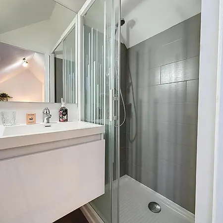 Le Jardin Des Plantes Et F2 Au Calmes, Terrasse, Stationnement Gratuit Апартаменты