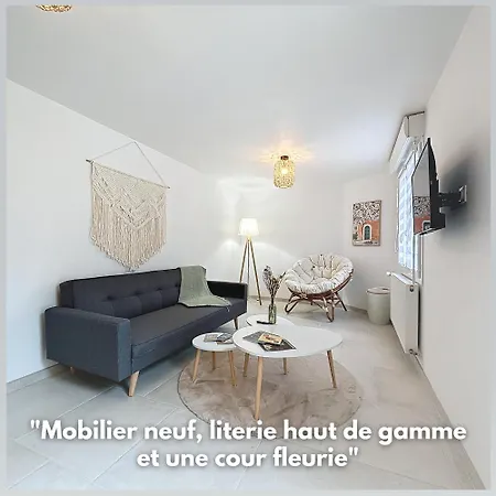 Le Jardin Des Plantes Et F2 Au Calmes, Terrasse, Stationnement Gratuit Apartment Rouen