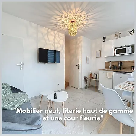 Le Jardin Des Plantes Et F2 Au Calmes, Terrasse, Stationnement Gratuit Appartement