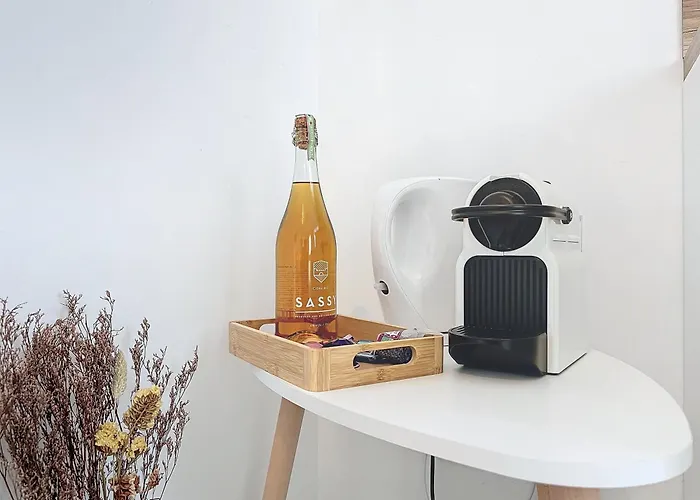 Le Jardin Des Plantes Et F2 Au Calmes, Terrasse, Stationnement Gratuit Appartement