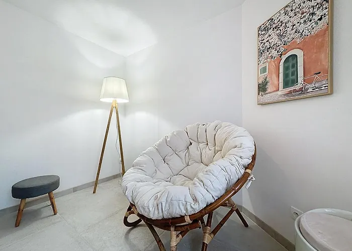 Le Jardin Des Plantes Et F2 Au Calmes, Terrasse, Stationnement Gratuit Appartement *